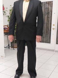 Men's formal suite, tuxedo