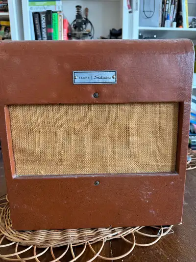 Silvertone Sears 1430 Guitar Amplifier, View more