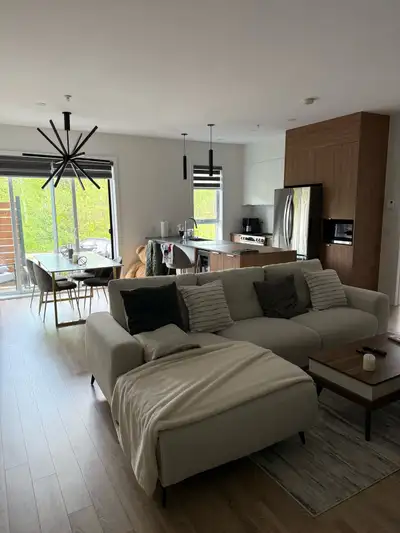 A louer - 4 1/2  - Condo