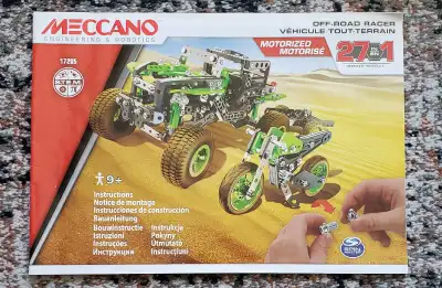 Never used. Brand new in box Meccano Engineering & Robotics Set, model 17205. All the parts are stil...