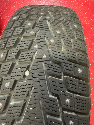 205/60R16 Set of 4 “GT Radial” Studded Winter tires on rims Used 1 month last season Like new