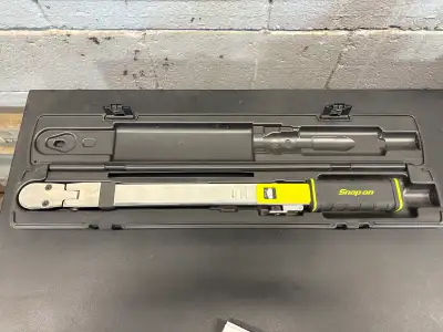 Purchased last year, only used a handful of times and no longer need it. Sell’s for $750 new. Contac...