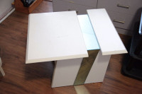 Petite Table en bois avec miroir intégré. 22 x 28   LIVRAISON