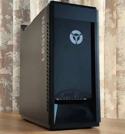 Lenovo Legion Y700 gaming desktop in like new condition. ------ 6-Core Intel Core i5-9300H CPU at 2....