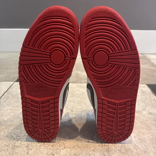 Nike Air Jordan 1 Low Men’s Size 13 Brand New in Men's Shoes in City of Montréal - Image 6