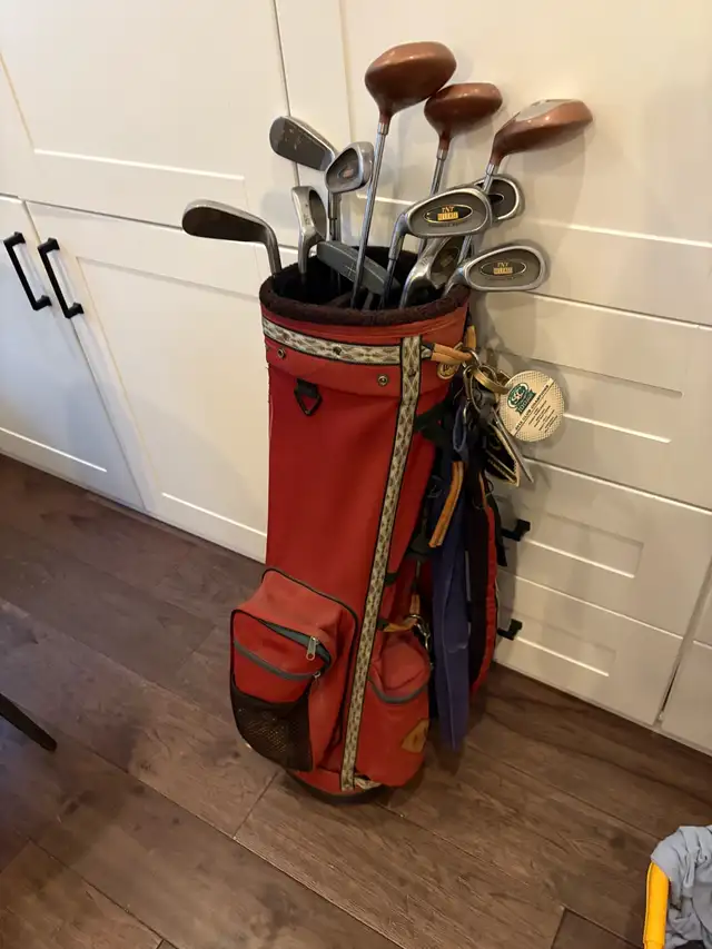 men’s left handed golf clubs and bag  in Golf in Guelph - Image 6