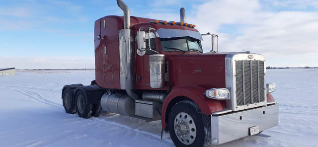 Peterbilt 2011 388 Cat C15 MXS in Heavy Trucks in Red Deer - Image 4
