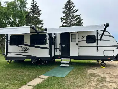 2019 Open Range Ultra Lite Travel Trailer..30 ft..2nd owner..2 slides..Very good condition..Leather...