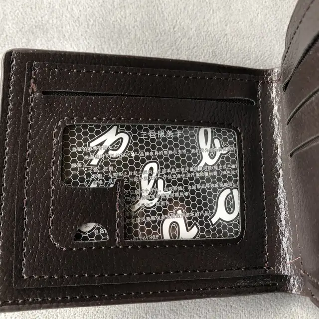 Men’s Bifold Leather Wallet ~ NWT in Men's in Red Deer - Image 4