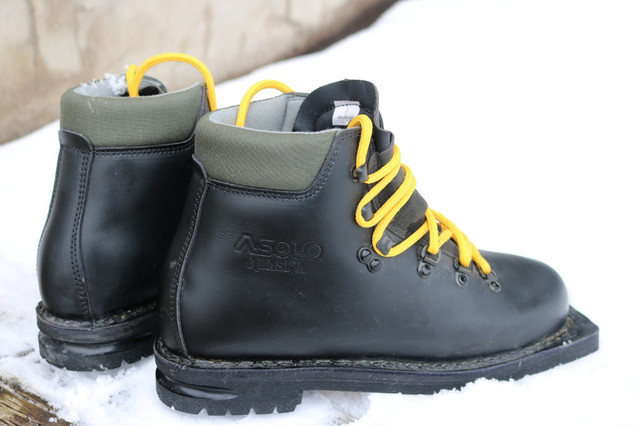 Cross country ski boots 3 pin Asolo Alaska size US 7 ½ men’s or in Ski in City of Toronto - Image 3