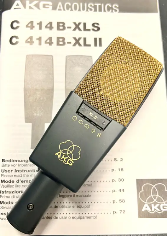 AKG C414B XL11, 9 Pattern Large Diaphragm Studio Condenser Mic in Pro Audio & Recording Equipment in Markham / York Region - Image 2