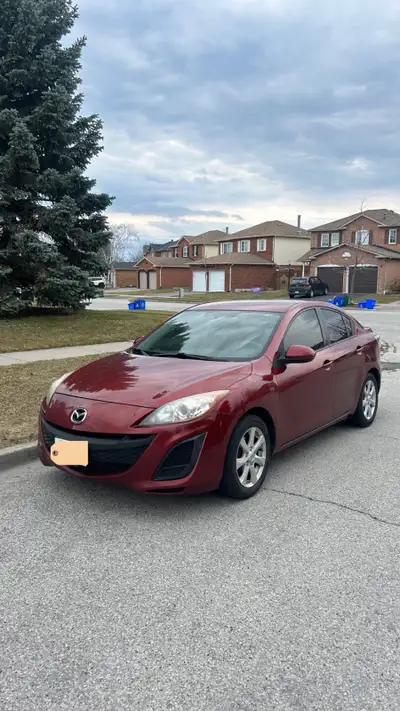 Mazda3 2011 NEED GONE NOW NO ROOM COME