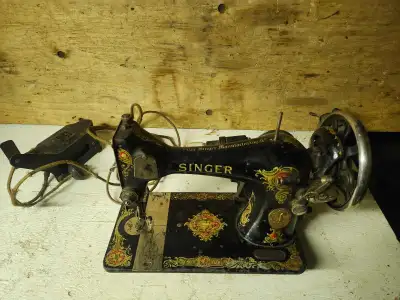 Model# GO69931. Nice one to restore. Needs new cords. Light cover is missing but I might have it her...