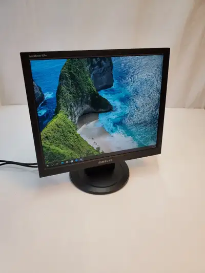 Samsung 19” Monitor, View more