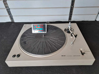 AKAI AP001C TURNTABLE WITH COUNTER WEIGHT/CART (25824094)