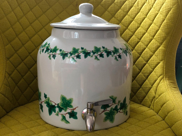 Floral Design Water Jug -  Dispenser - Crock in Other in City of Toronto