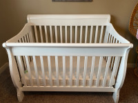 3-1 Crib and Dresser set 