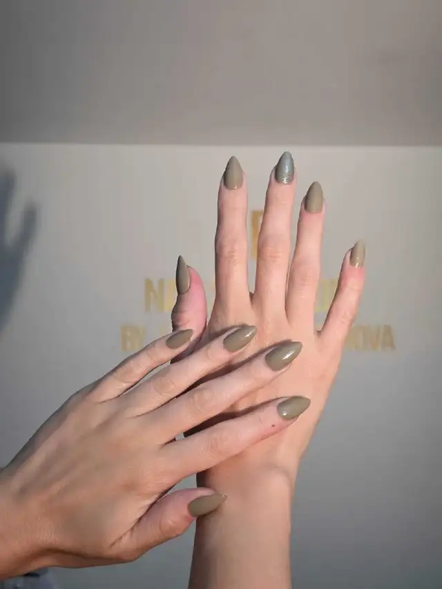 Nail extension,  gel polish manicure