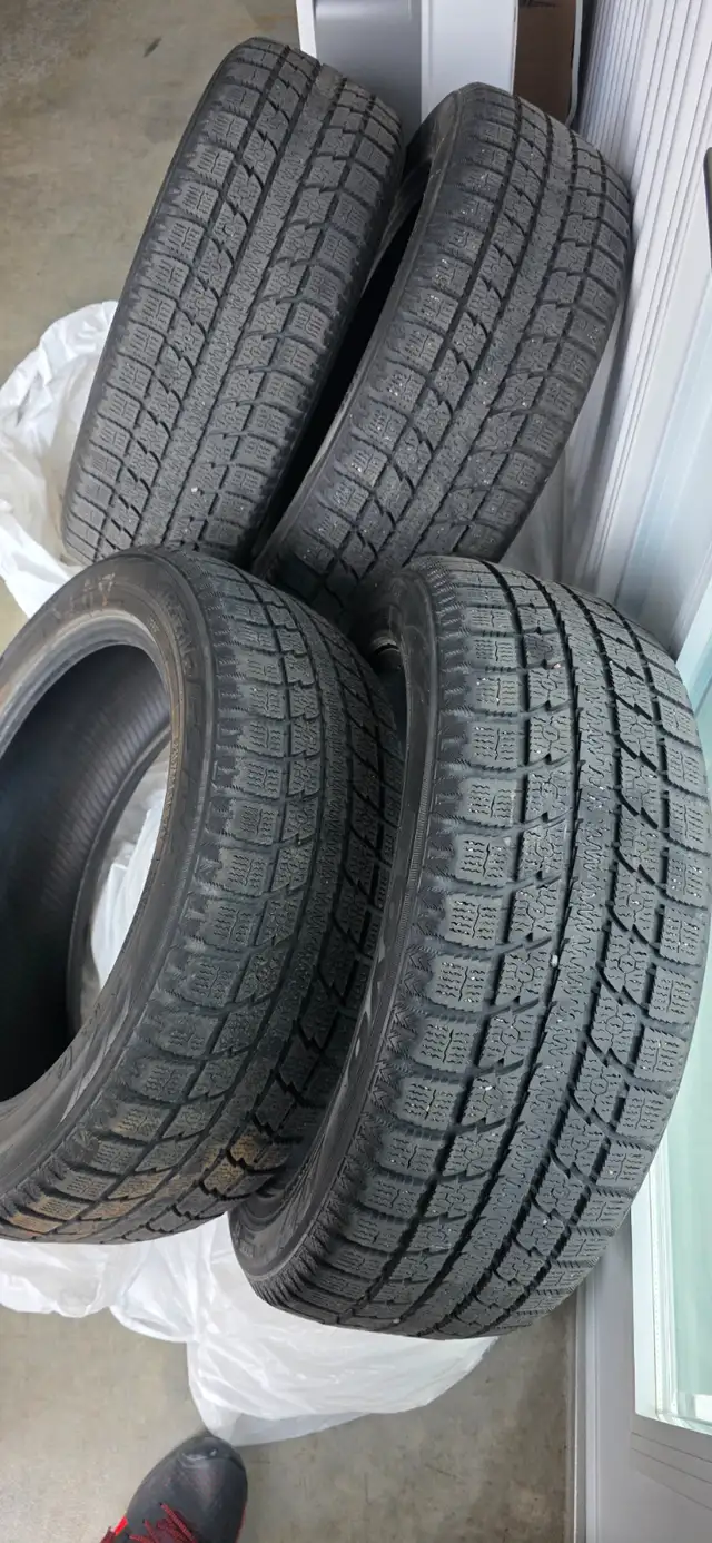 Pneus hiver Toyo Observe 215/55R18 les 4 pour 225 $ in Tires & Rims in Saguenay - Image 5