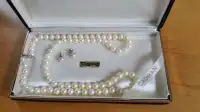 Vintage cultured pearl necklace & earrings