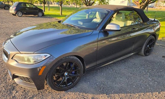 BMW 235i cabriolet Xdrive — photo 2