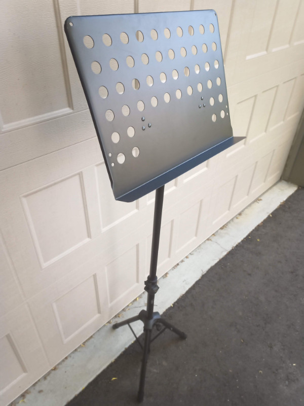 Yorkville Adjustable Music Stand in Other in City of Toronto - Image 4