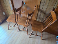 Kitchen Table and 4 chairs with leaf