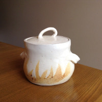 Petit pot en poterie