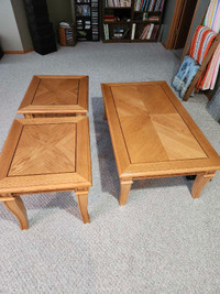 Coffee and end table set 
