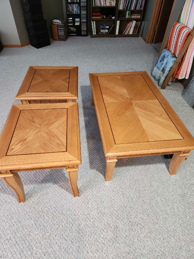 Coffee and end table set  in Other Tables in Winnipeg