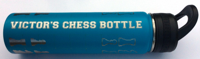 Chess  water   bottle 24 oz. (710 ml) in Hobbies & Crafts in Mississauga / Peel Region - Image 4