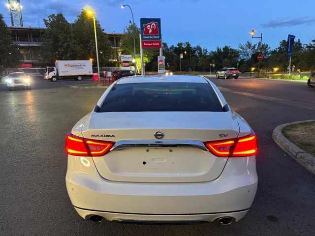 2018 Nissan Maxima V6 Automatic — photo 3