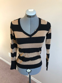 Dynamite V-Neck Sweater - Women's size Small
