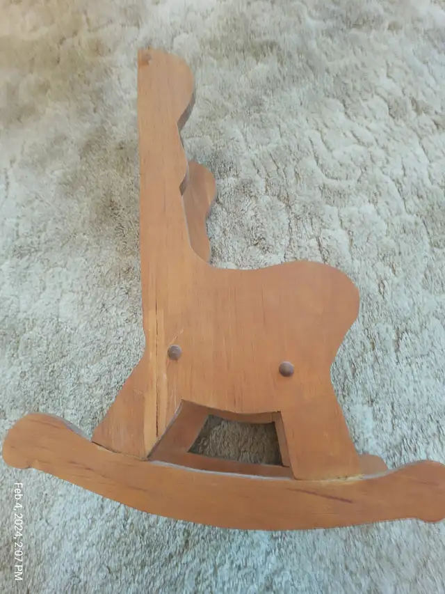 Accent Rocking Chair / Plant Stand in Home Décor & Accents in Ottawa - Image 4