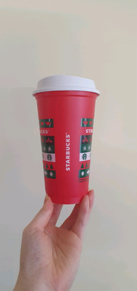 Brand new Starbucks Holiday Christmas Hot Reusable Cup 2020