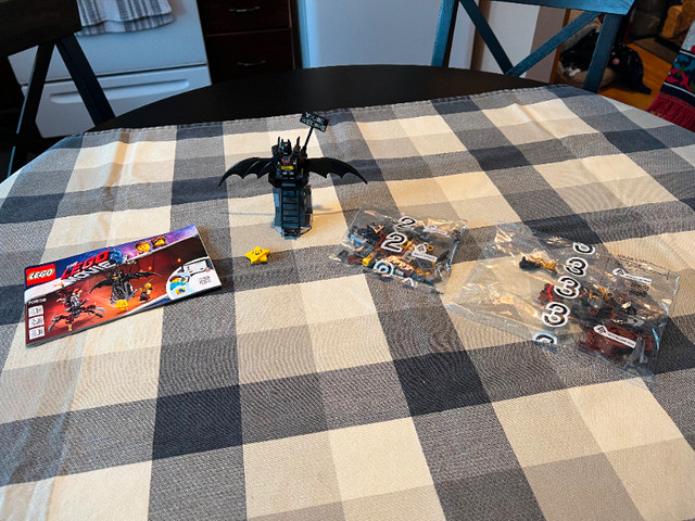 Lego - Battle ready Batman and Metalbeard -  70836 dans Jouets et jeux  à Ouest de l’Île