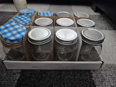 12 Mason jars & flowers, View more
