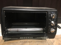 Black&amp;Decker 12'' convection toaster oven.