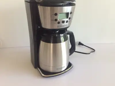 Black+Decker 12-Cup Thermal Coffeemaker, model CM2036, View more