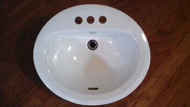 Bathroom sink in Plumbing, Sinks, Toilets & Showers in Hamilton