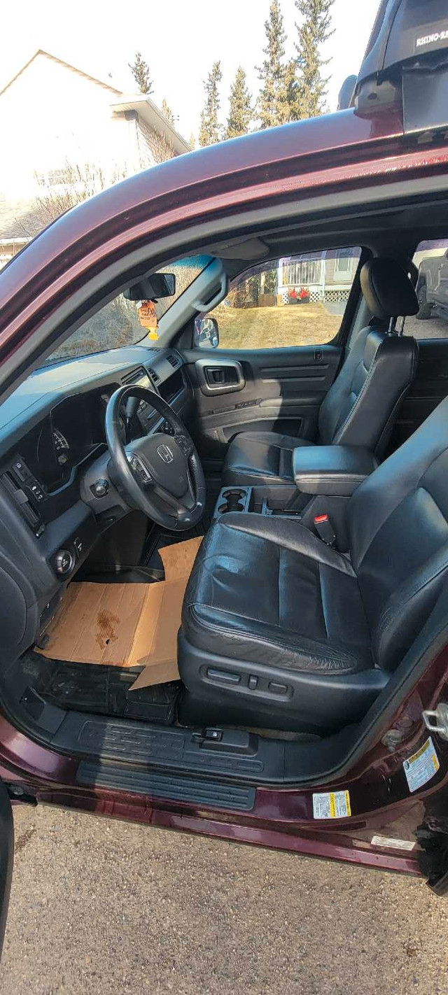2011 Honda Ridgeline in Cars & Trucks in St. Albert - Image 4