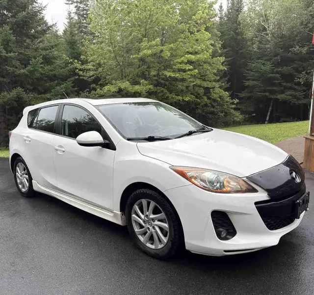 2012 Mazda 3 Sport Hatchback 141,000km