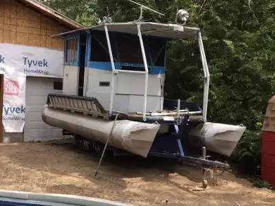 23 foot, all aluminum build including decks upper and lower. 23 inch diameter, 3/16 aluminum tubes ,...