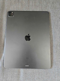 Apple iPad Pro 12.9" (Wi-Fi Only - 4th Gen) 512 GB; with Keyboar