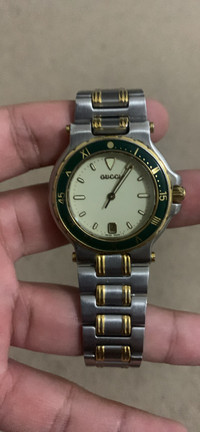 Gucci 9700 M Watch Authentic 