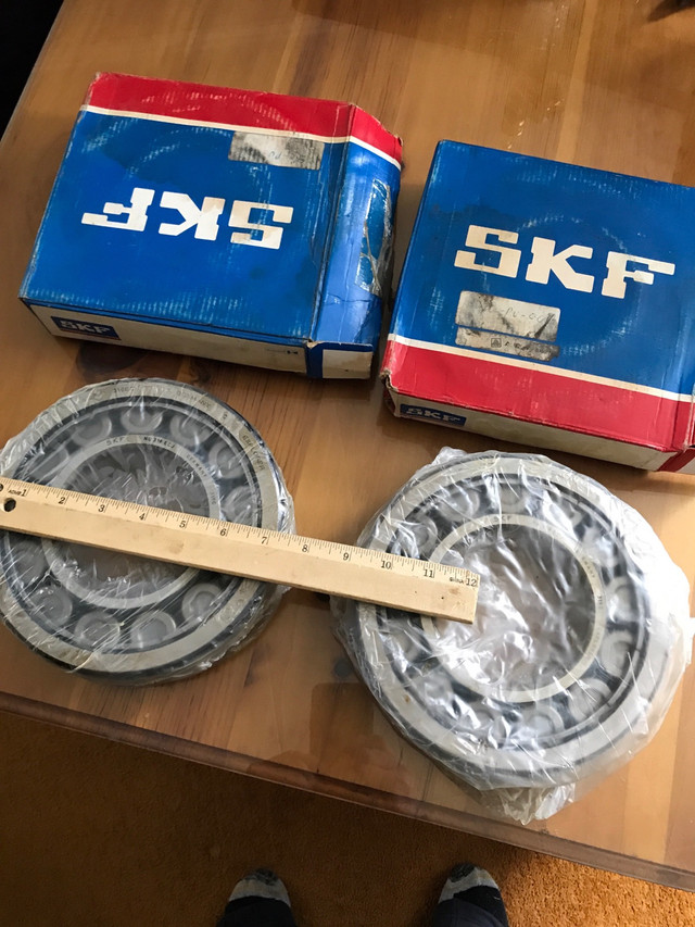 SKF BEARING  NU 318 ECJ  in Other Business & Industrial in Mississauga / Peel Region