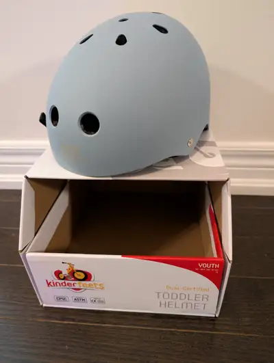 Light blue youth bike helmet (18"-20.5"), View more