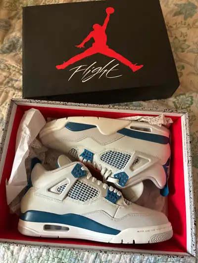 air Jordan 4 military blue 9.5, View more