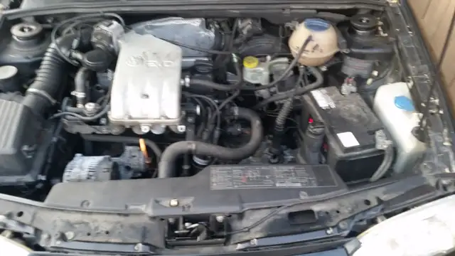 VOLKSWAGEN 1998 GTI 5-spd Black w/ power SUNROOF in Cars & Trucks in North Shore - Image 6