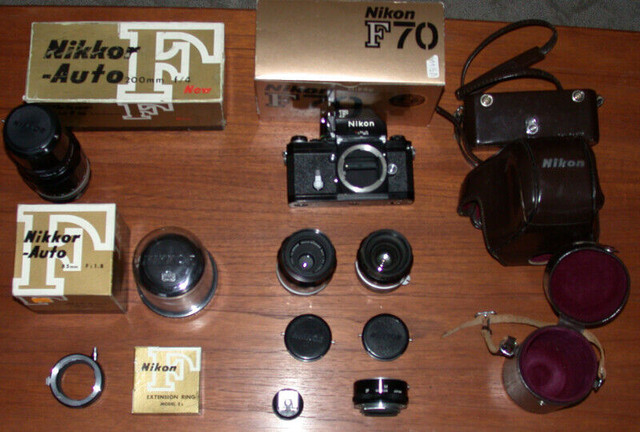 NIKON  F   35mm CAMERA WITH ACCESSORIES in Cameras & Camcorders in Calgary - Image 4